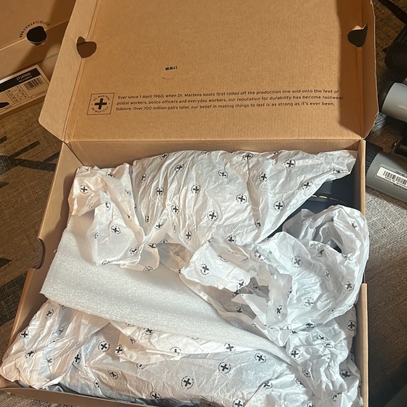 Dr. Marten Boots, Women’s 9, Black, Jardon - Picture 5 of 6